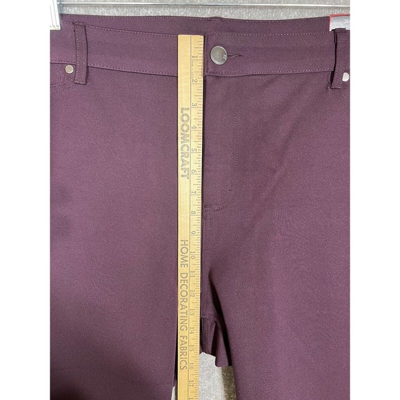 Avenue Ponte‎ Slim Leg Pants Womens Size 26 Average Stretch Purple NWT - Picture 11 of 13